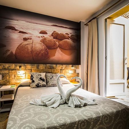 Hostal Escala Luna Salamanca Bagian luar foto
