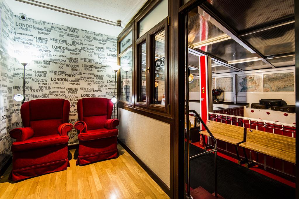 Hostal Escala Luna Salamanca Bagian luar foto