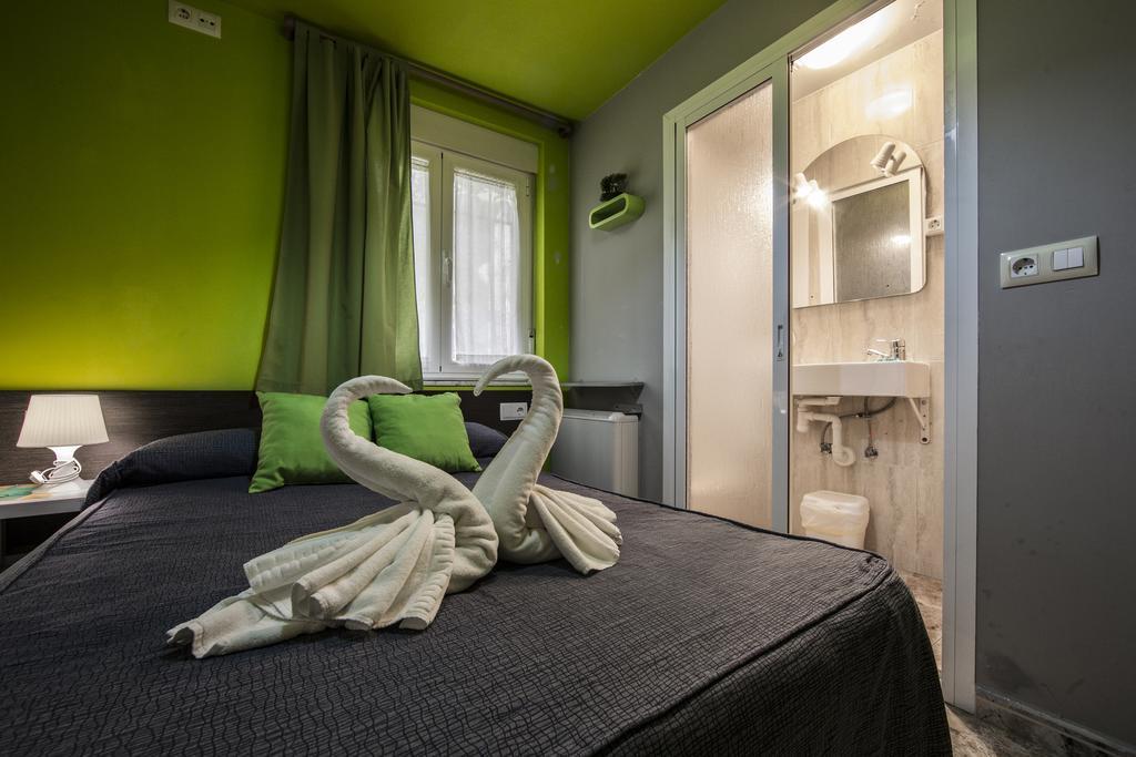 Hostal Escala Luna Salamanca Bagian luar foto