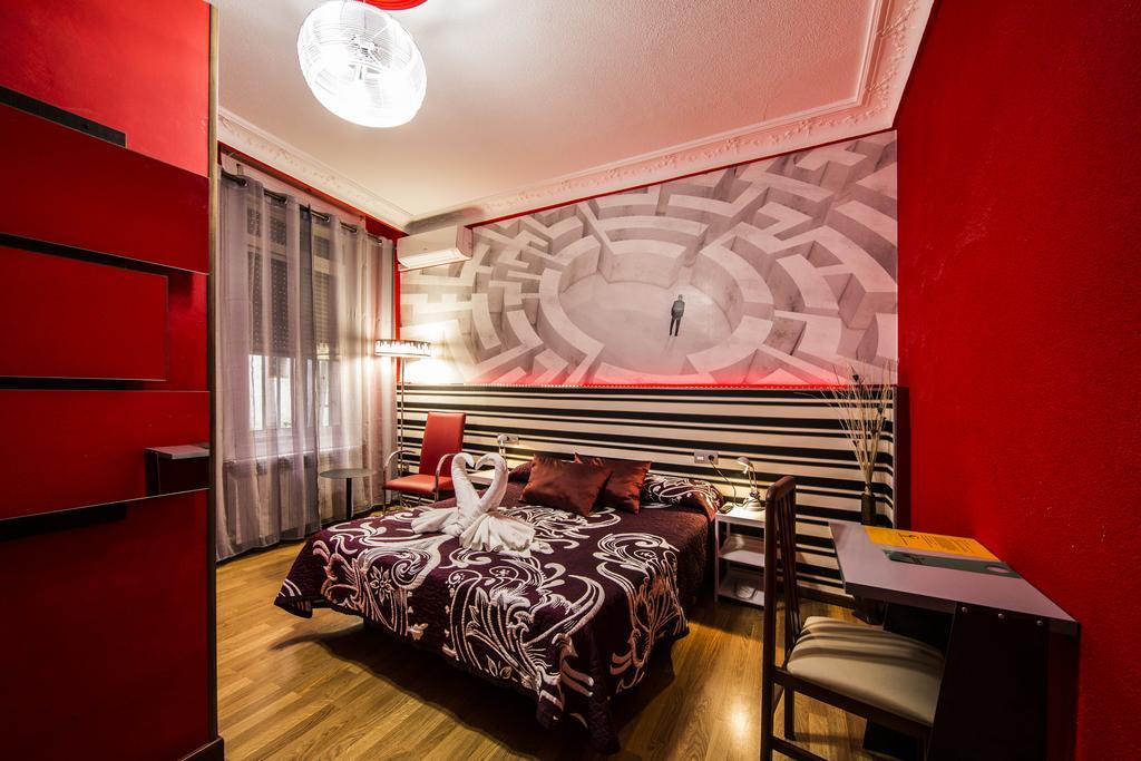 Hostal Escala Luna Salamanca Bagian luar foto