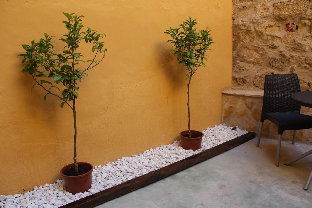 Hostal Escala Luna Salamanca Bagian luar foto