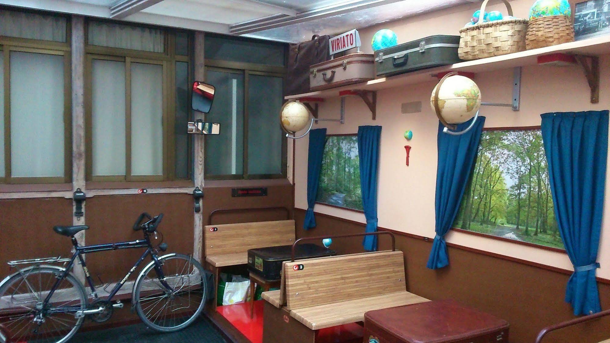 Hostal Escala Luna Salamanca Bagian luar foto