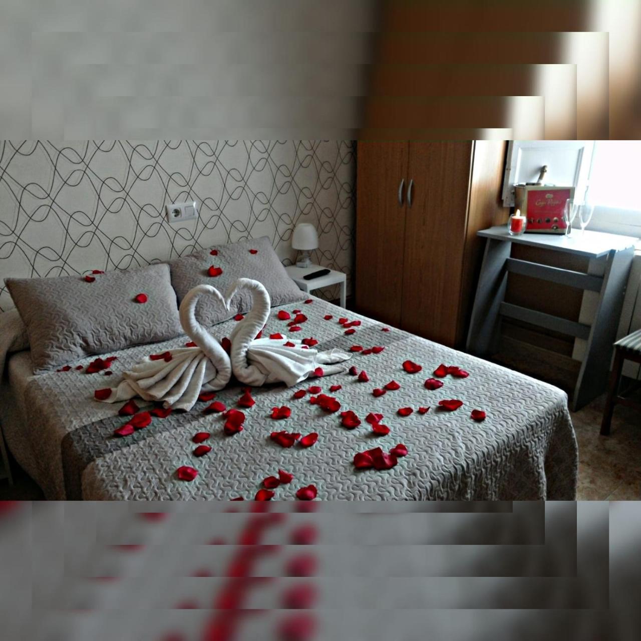 Hostal Escala Luna Salamanca Bagian luar foto