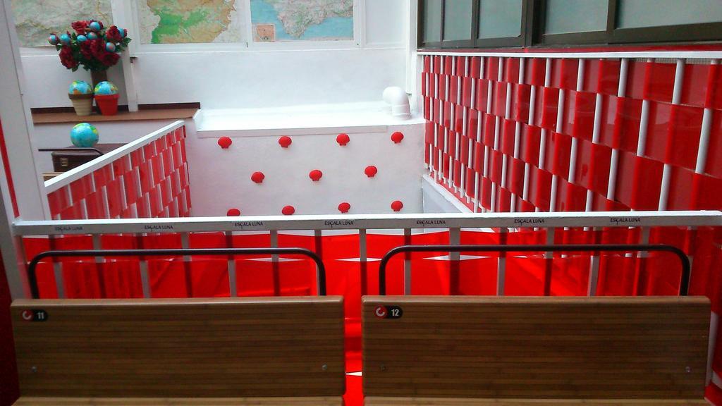 Hostal Escala Luna Salamanca Bagian luar foto